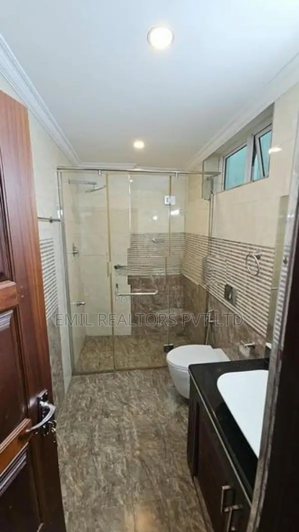 2-Storey Standalone Commercial Building for Rent at Colombo 03 (EM075M