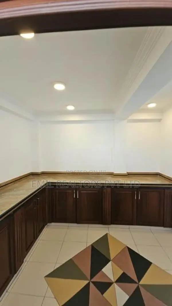 2-Storey Standalone Commercial Building for Rent at Colombo 03 (EM075M