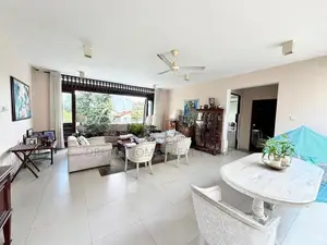 House with Rooftop Lake View – Kotte