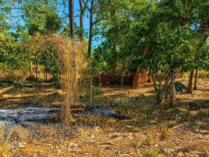 Sooriyawewa Land With A House For Sale (Sspl-509) In Hambantota