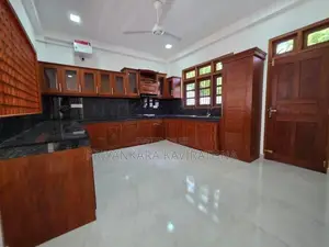 Luxury House For Sale in Boralasgamuwa