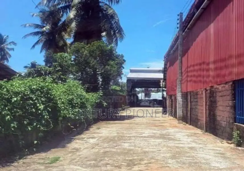 Warehouse for Sale in Chilaw