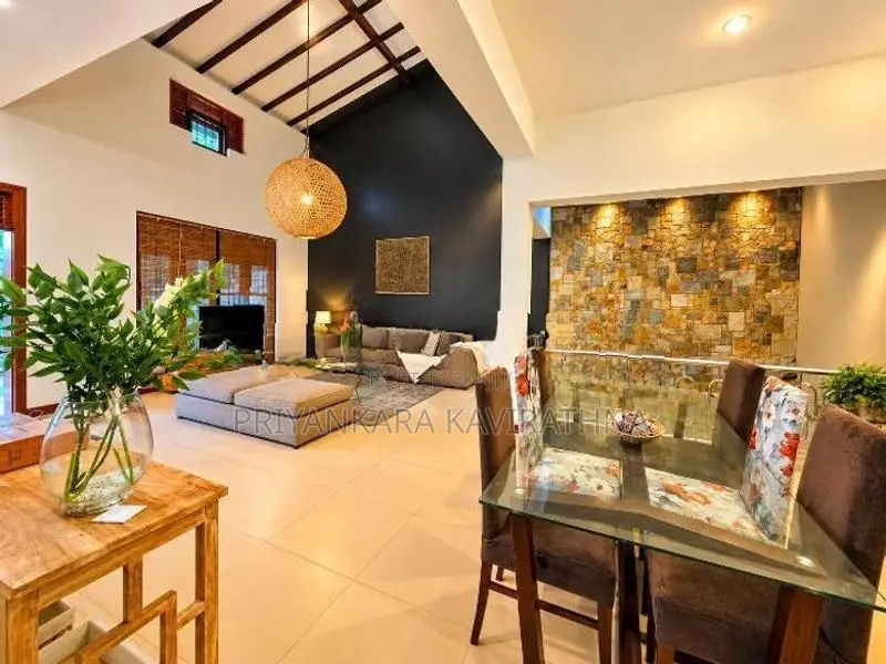 Fully Furnished / Luxury House For Sale in Piliyandala