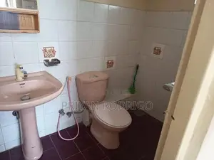 Nawala Gunasekara gardens, 03 Bedroom upstairs House for Rent