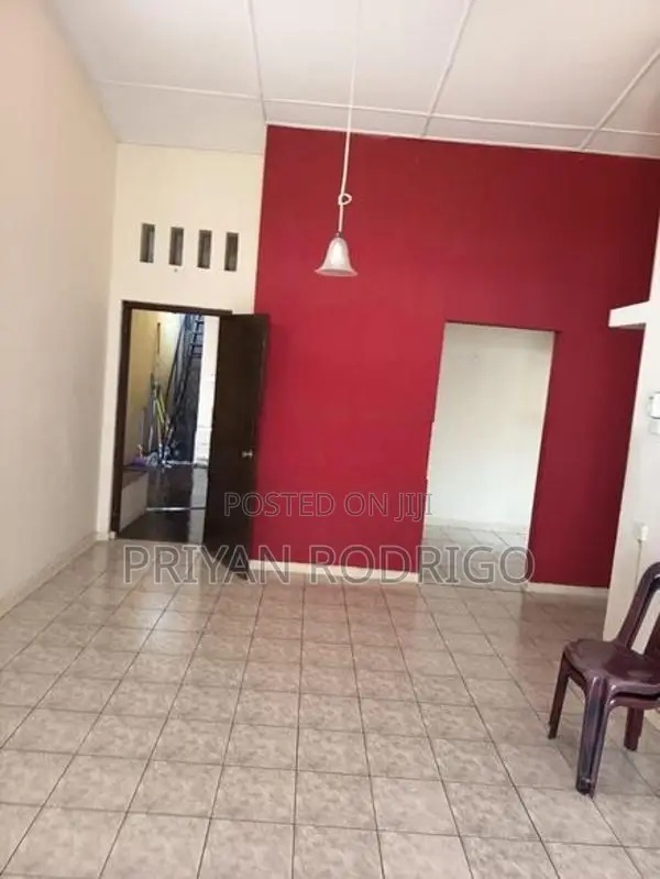 Nawala Gunasekara gardens, 03 Bedroom upstairs House for Rent
