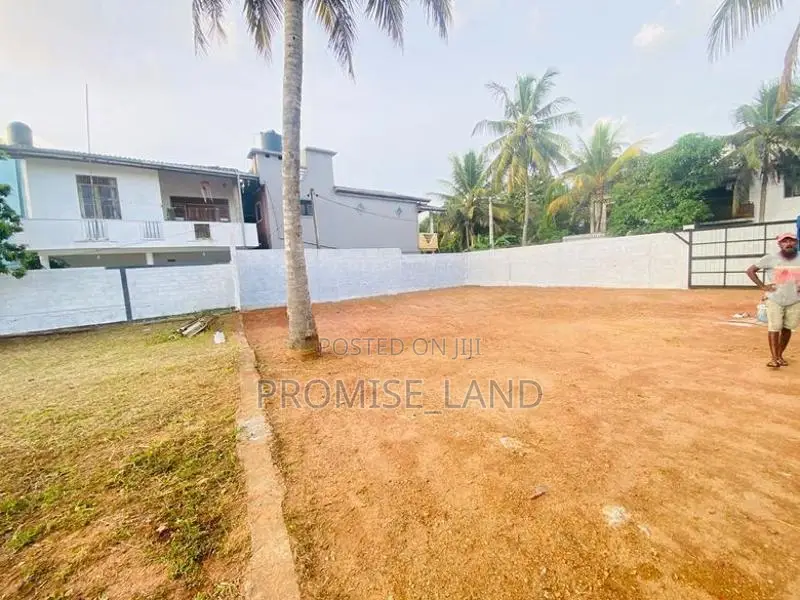 Katubadda Junction Land Sale T01