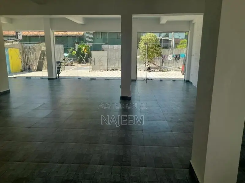 Building Fo Rent Moratuwa Galle Road Facing