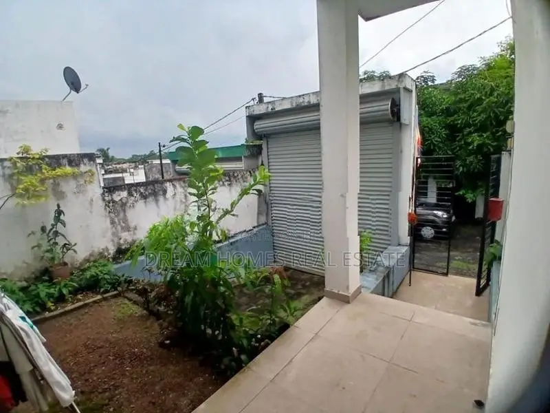 Charming 2-Bedroom House in Asiri Uyana, Kotagedara