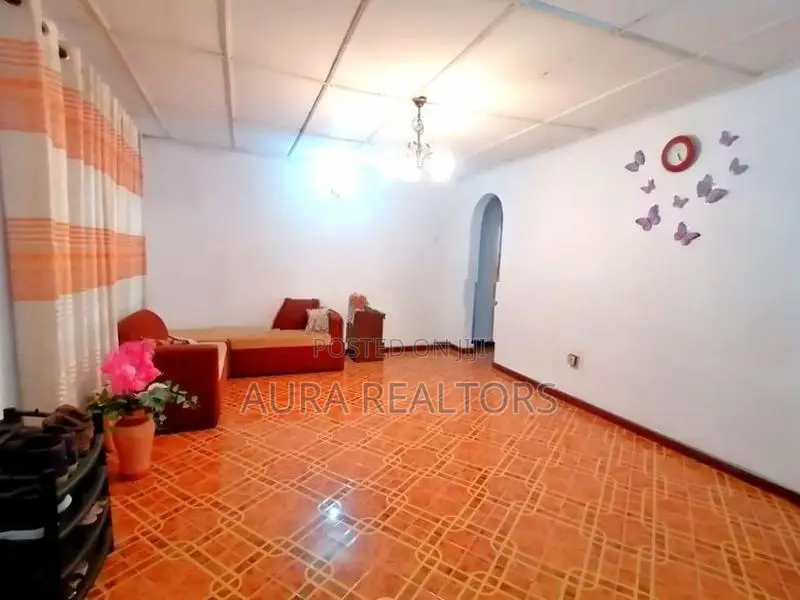 Land with House for Sale in Arangala ( P-320) Malabe
