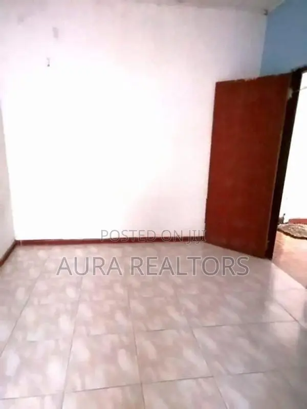 Land with House for Sale in Arangala ( P-320) Malabe