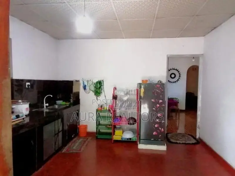 Land with House for Sale in Arangala ( P-320) Malabe