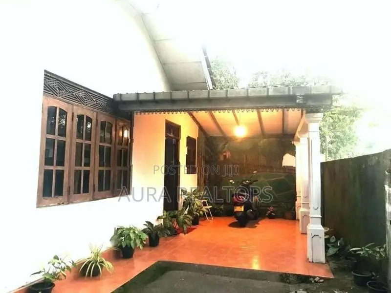 Land with House for Sale in Arangala ( P-320) Malabe