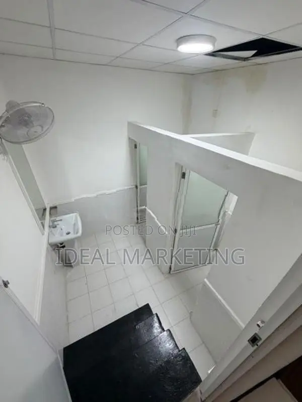 Colombo 06 - Spacious Building for rent