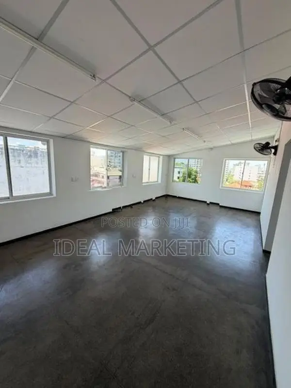 Colombo 06 - Spacious Building for rent