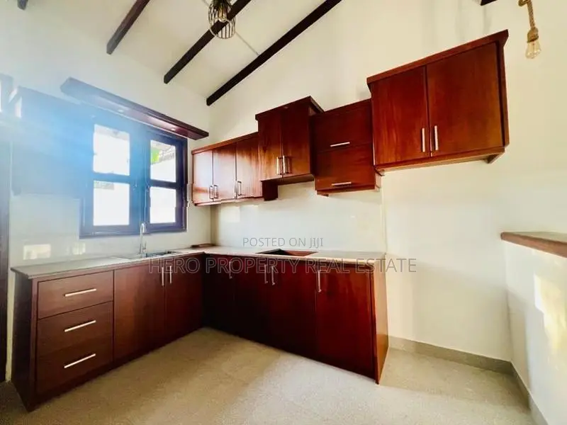 BRND NEW LUXURY SINGLE STORY HOUSE FOR SALE IN ATHURUGIRIYA