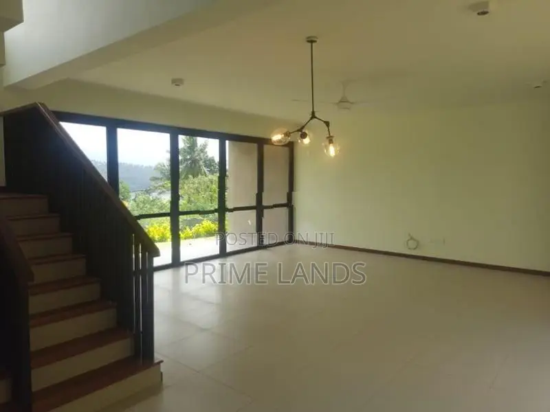 Luxury water villa for Sale in Digana