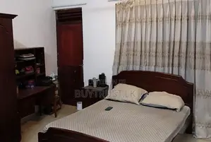 Three Story House for Sale in Colombo 08
