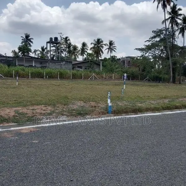 Land for Sale in Pellandeniya Junction