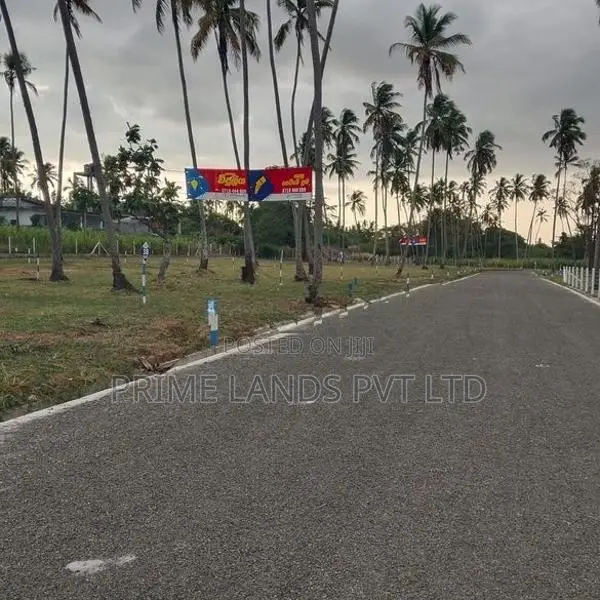 Land for Sale in Pellandeniya Junction