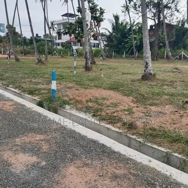 Land for Sale in Pellandeniya Junction