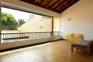 4 Bedroom Large House In Colombo 05