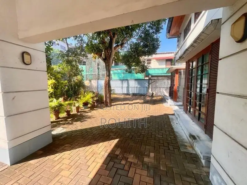 Mount Lavinia 61 Perch 50+ Ft Galle Road Frontage Rectangle Plot