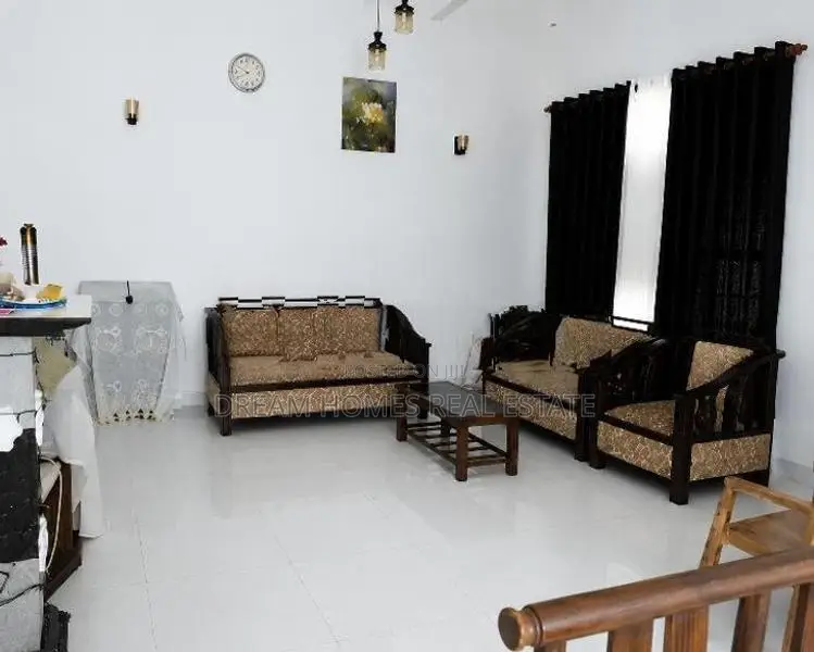 3 Bed Luxury House for Sale-Kesbewa