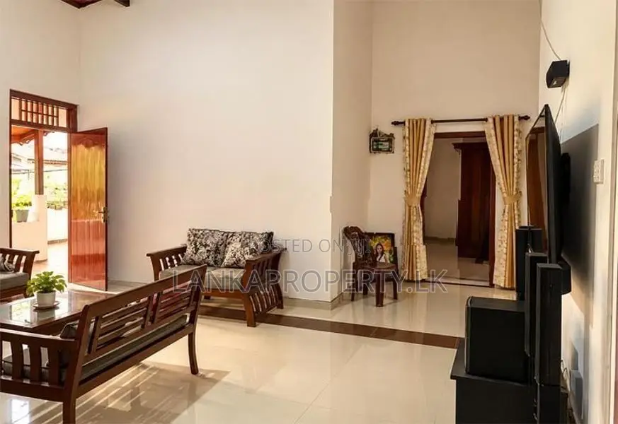 Valuable Two Storey House for Sale near Kerawalapitiya Highway