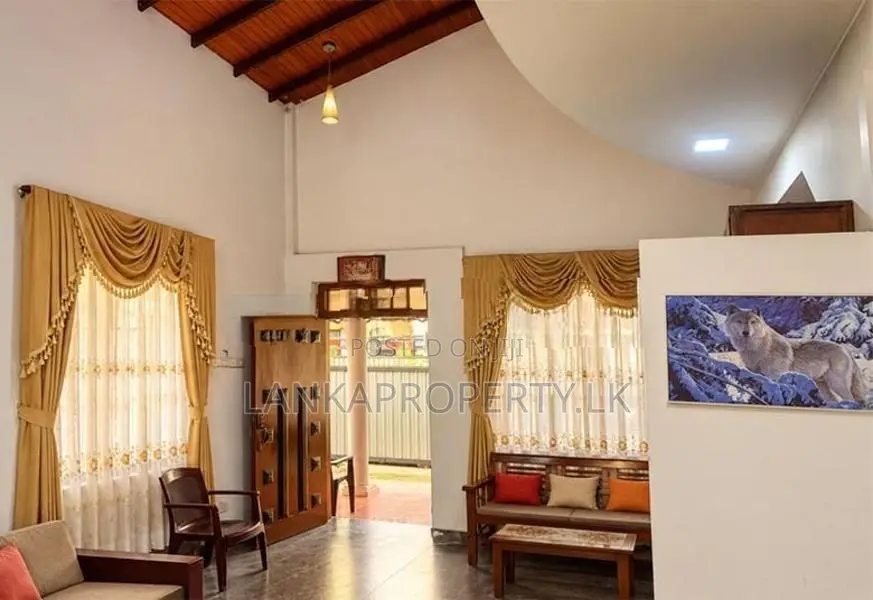 Valuable Two Storey House for Sale near Kerawalapitiya Highway