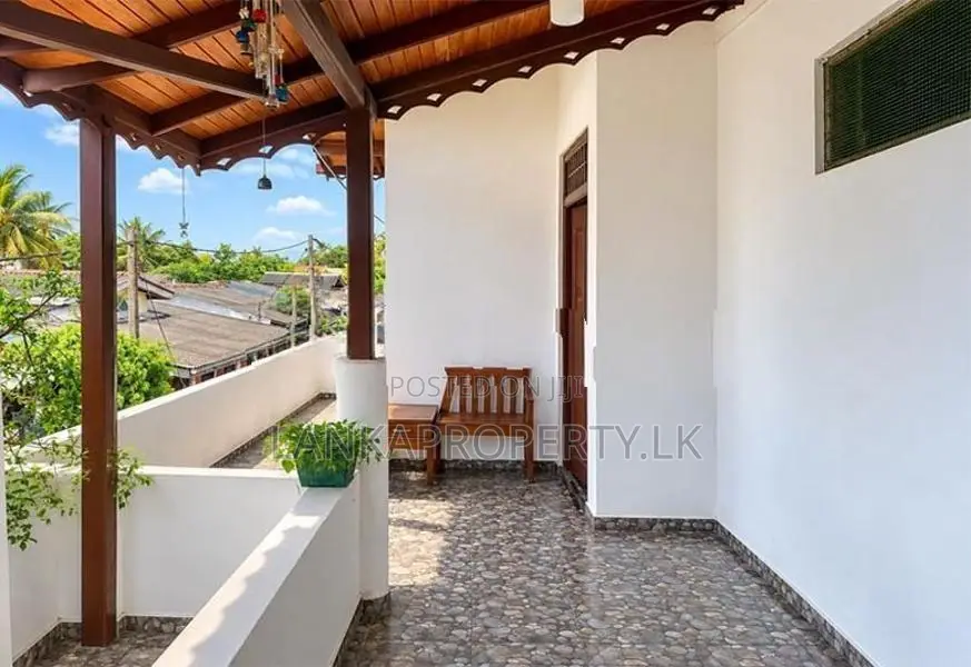 Valuable Two Storey House for Sale near Kerawalapitiya Highway