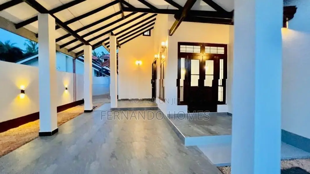 Exclusive Deeds With Nice House For Sale In Negombo Daluwakotuwa