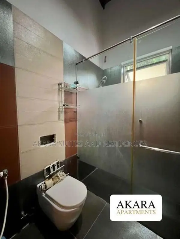 14.5 Perches - Unfurnished House for Sale HL5610 Colombo 03