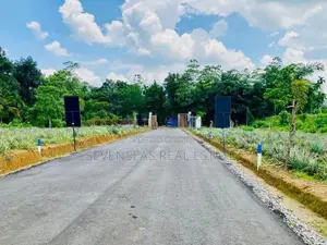 ඇහැලියගොඩ හොදම ඉඩමක්