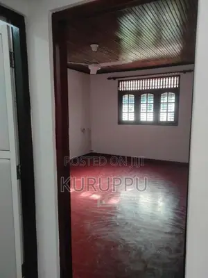 Panadura, හිරණ පාරෙන් සියලු පහසුකම් සහිත අගනා නිවසක් කුලියට දීමට ඇත