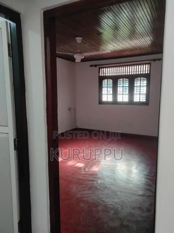 Panadura, හිරණ පාරෙන් සියලු පහසුකම් සහිත අගනා නිවසක් කුලියට දීමට ඇත