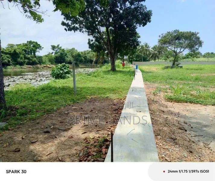 Land for Sale Kura Mawatha Nawala