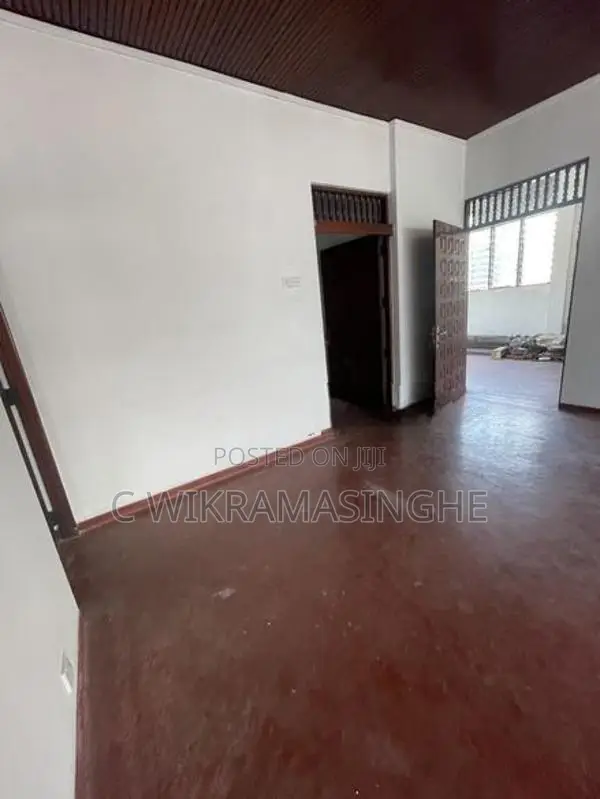 Building for Rent Colombo 8