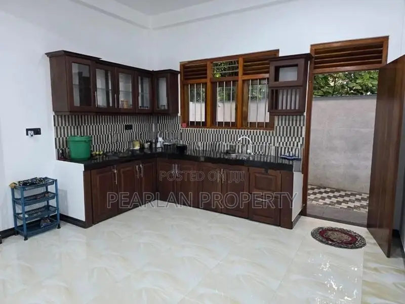 Beautiful House For Sale – Hapugala, Galle