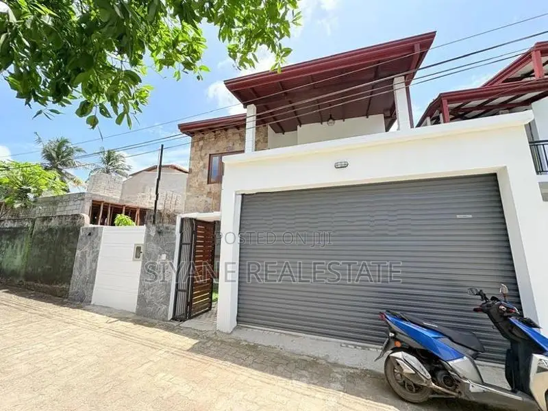 Luxury New House For Sale In Thalawathugoda Talawatugoda