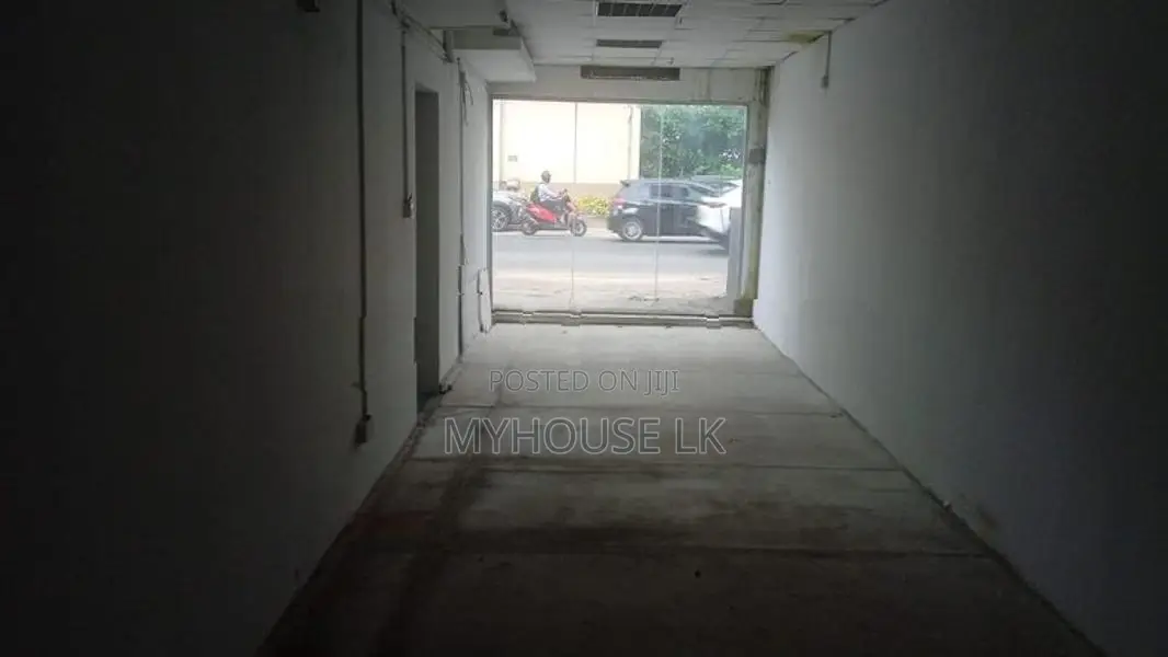 Commercial Building For Rent In Colombo 03 (Showroom)