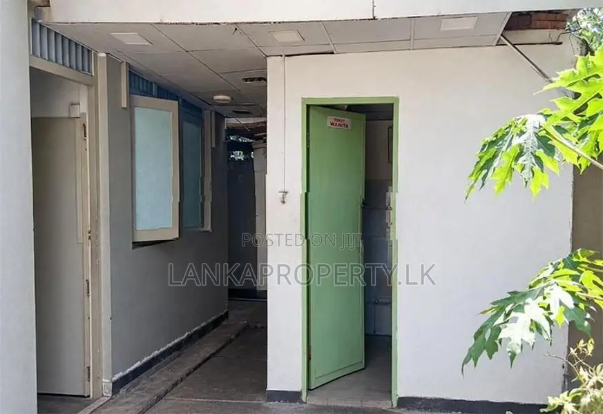 Spacious 7-Bedroom House for Sale in Prime Colombo 10 – Hedges Court