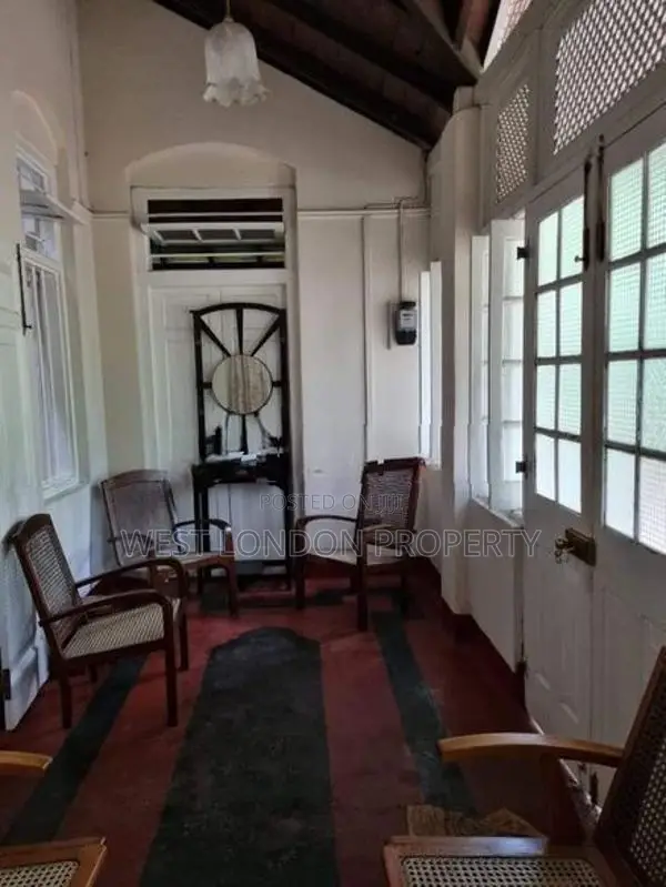 Land With An Old House For Sale – Kandy