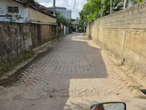 (NL872) 8 Perche Land for Sale in Wellampitiya
