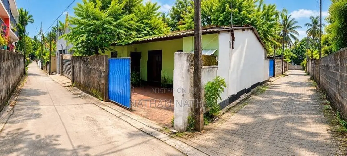 Land with House for Sale in Wattala
