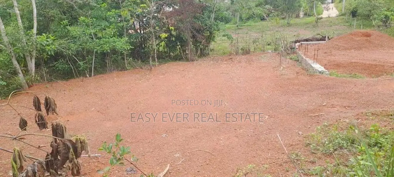 ගම්පහට කිට්ටුවෙන් වටිනා බිම්කොටසක්