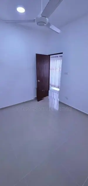 Semi-Furnished 2-Bedroom Apartment for Rent – Malabe