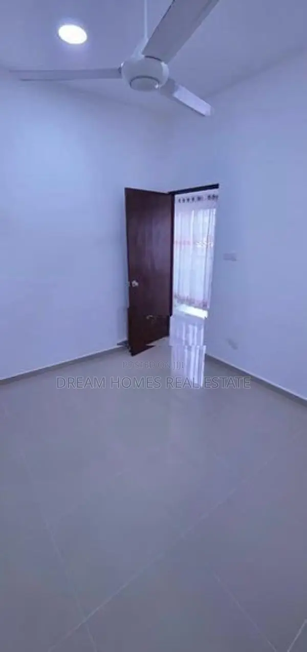 Semi-Furnished 2-Bedroom Apartment for Rent – Malabe