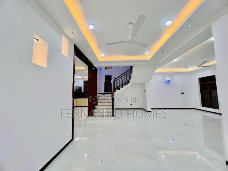 Nice Luxury Brand New An Upstairs House For Sale In Negombo
