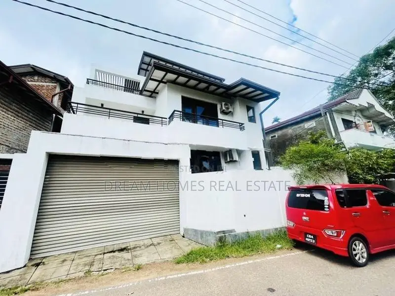 4-Bedroom House For Rent – Thalawathugoda In Talawatugoda