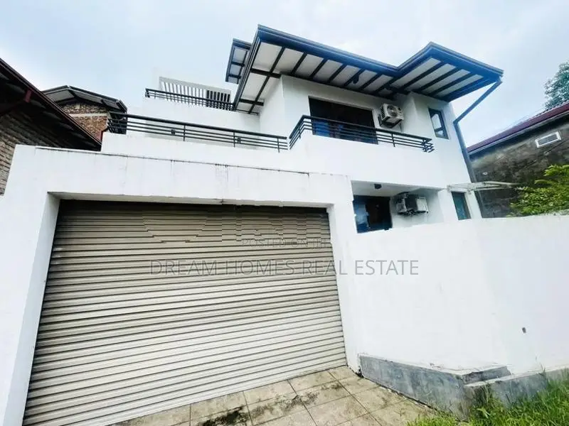 4-Bedroom House For Rent – Thalawathugoda In Talawatugoda